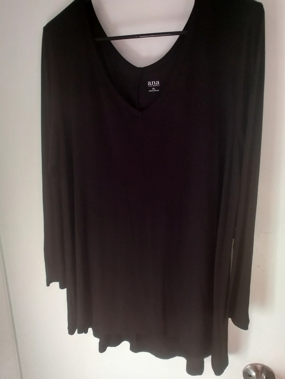 ANA V-Neck Long Sleeve Black Tunic Petite Large New Wit Tag